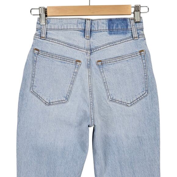 NWT Abercrombie & Fitch Curve Love Ultra High Rise '90s Straight Jean 24/00 S - Picture 4 of 9